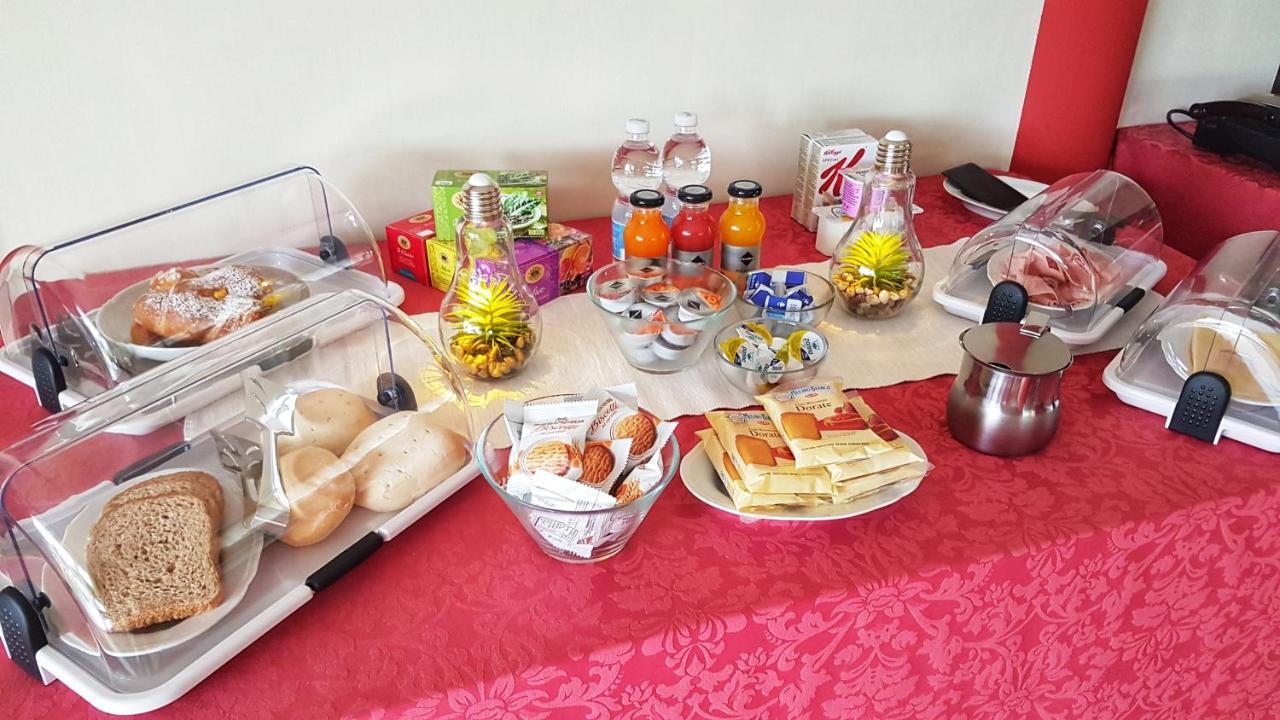 Asso Bed & Breakfast Manerba del Garda Eksteriør billede