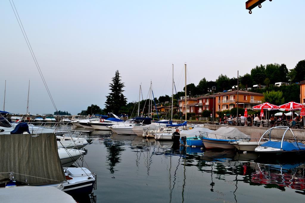 Asso Bed & Breakfast Manerba del Garda Eksteriør billede